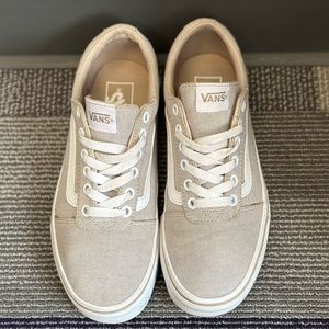 Women’s Vans, size 7.5